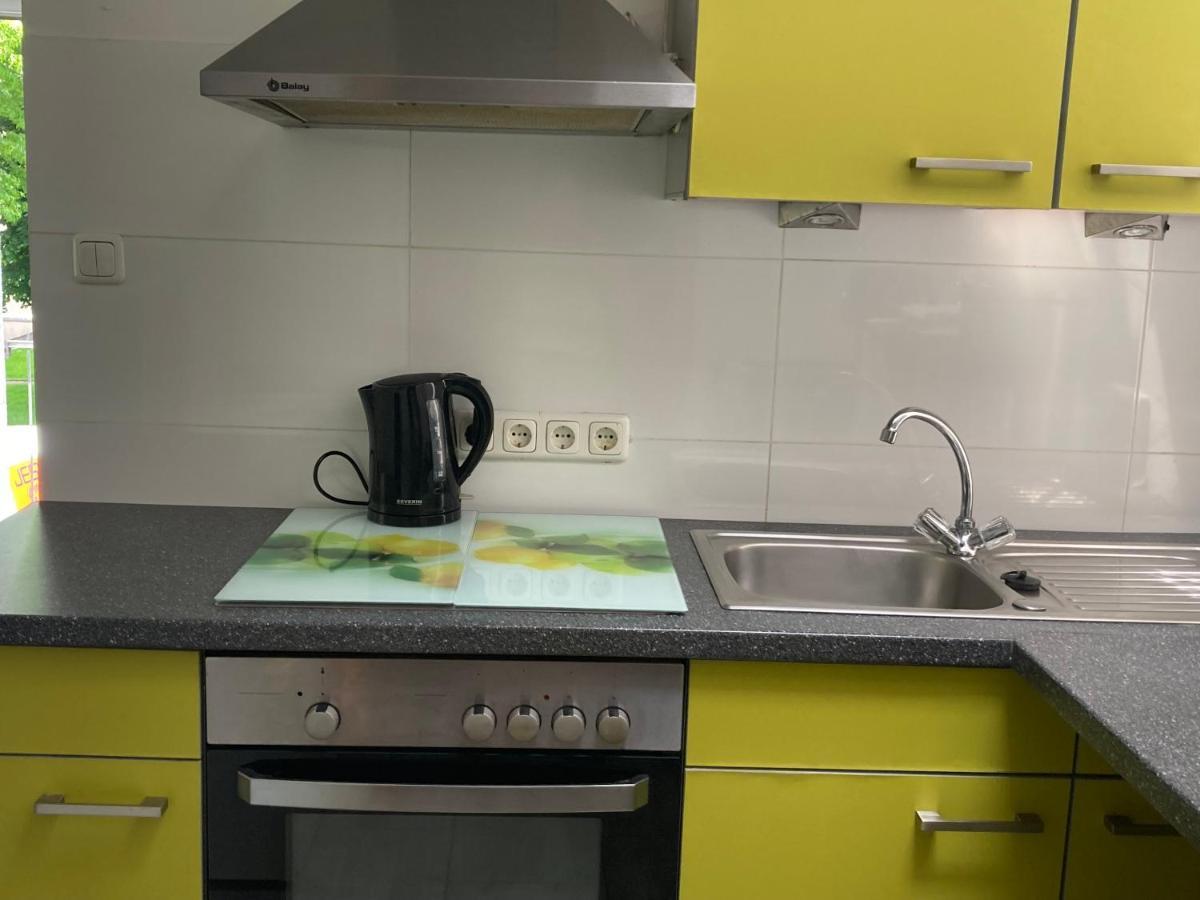 Toll Apartment Mit Privatem Eingang Free Parking Slbst Check-In Netflix 30 Zone Ruhig ดุยส์บูร์ก ภายนอก รูปภาพ