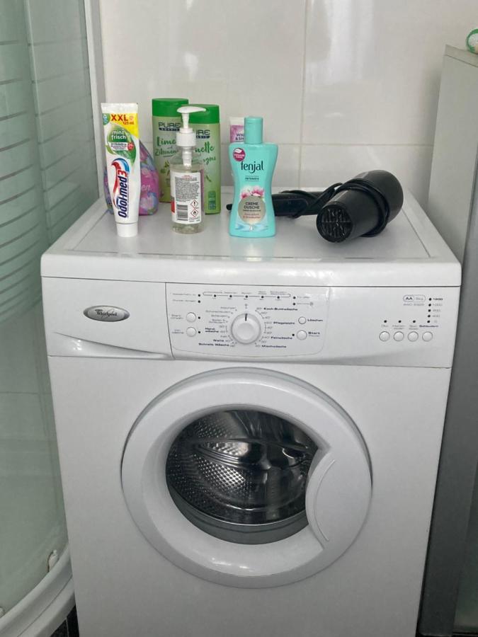 Toll Apartment Mit Privatem Eingang Free Parking Slbst Check-In Netflix 30 Zone Ruhig ดุยส์บูร์ก ภายนอก รูปภาพ