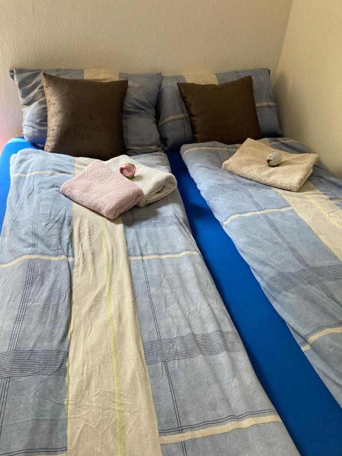 Toll Apartment Mit Privatem Eingang Free Parking Slbst Check-In Netflix 30 Zone Ruhig ดุยส์บูร์ก ภายนอก รูปภาพ