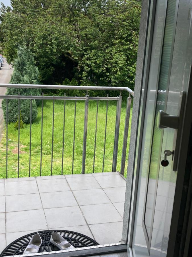 Toll Apartment Mit Privatem Eingang Free Parking Slbst Check-In Netflix 30 Zone Ruhig ดุยส์บูร์ก ภายนอก รูปภาพ